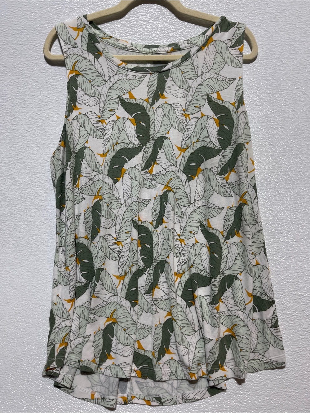 Nine West White Tank Top with Green and Yellow Leaf Print